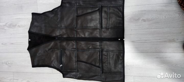 Жилет меховой безрукавка