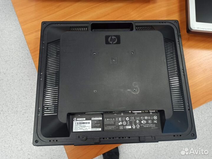 Монитор HP Compaq LA1951G без подставки