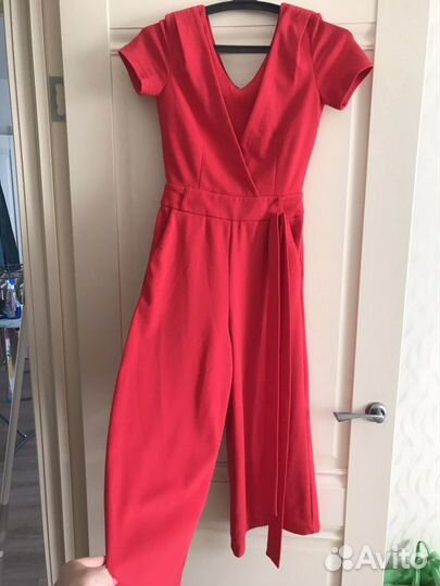 Комбинезон женский