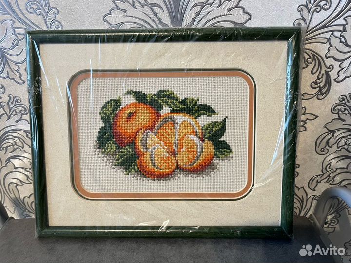 Картина вышивка крестом в рамке 