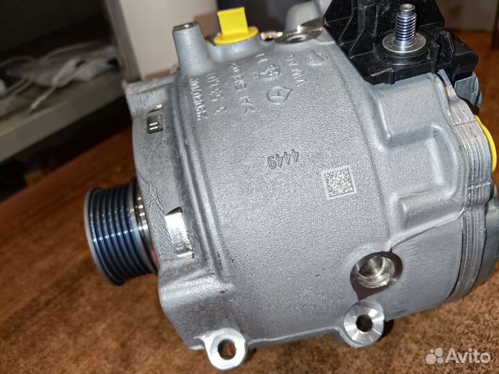 Стартер-генератор VAG 4N1903028A