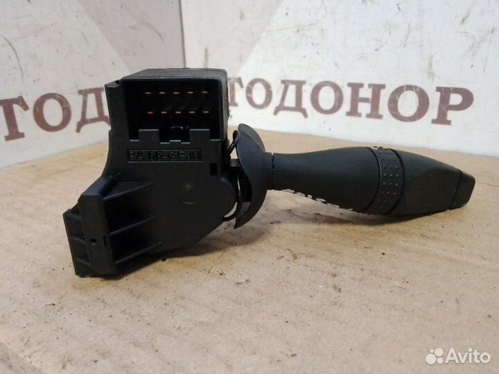 Подрулевой переключатель дворников Ford Fusion 1.4