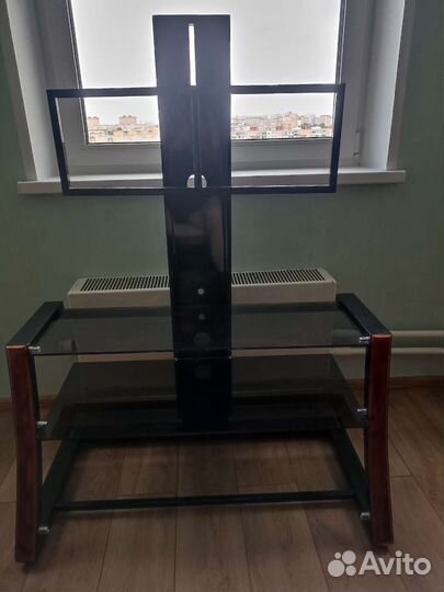 Стойка под аудио аппаратуру и телевизор