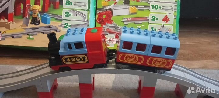 Lego duplo поезд