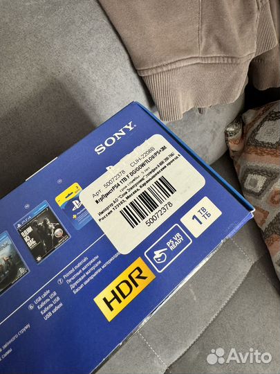 Sony PlayStation 4 Slim 1tb 2 геймпада