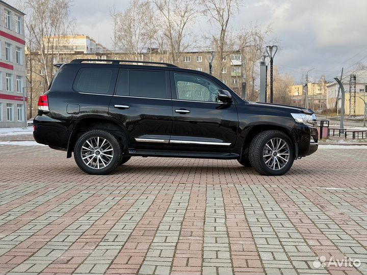 Toyota Land Cruiser 4.5 AT, 2018, 250 000 км