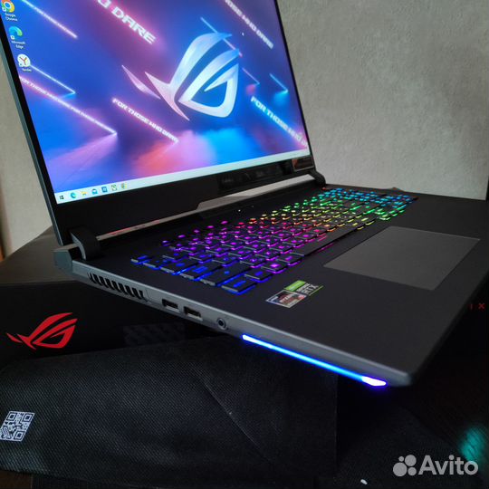 Asus ROG Strix 17.3-RTX 3070 8gbRyzen 9 5900HX