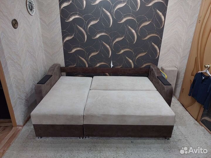 Угловой диван