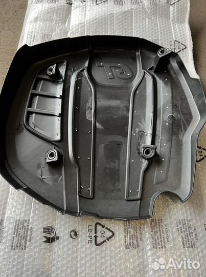 Крышка двигателя Ауди А5 8W 2016