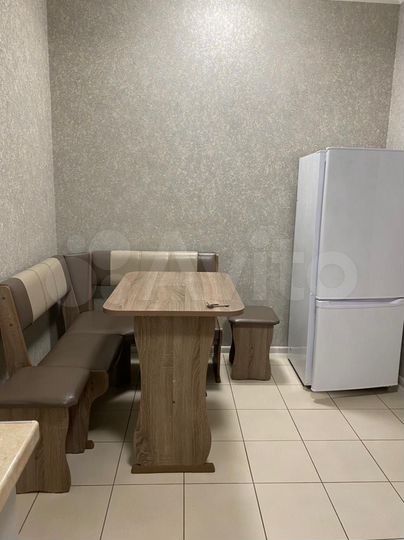 1-к. квартира, 40 м², 1/2 эт.