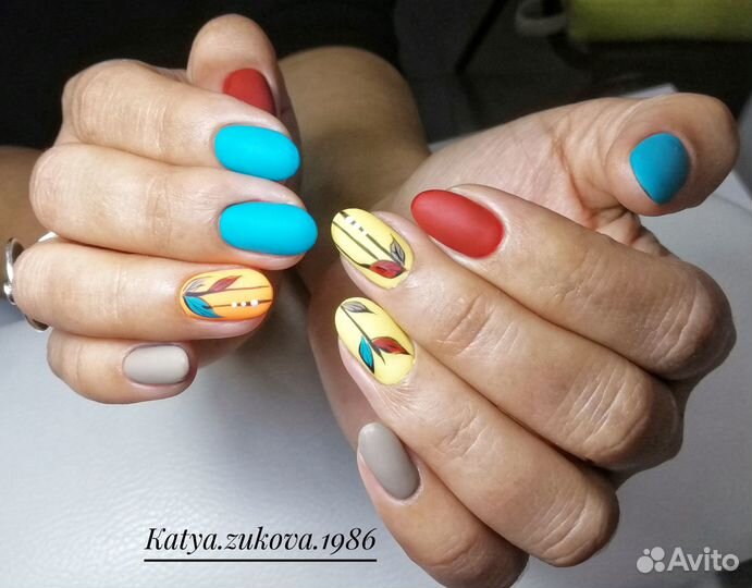 Маникюр и педикюр