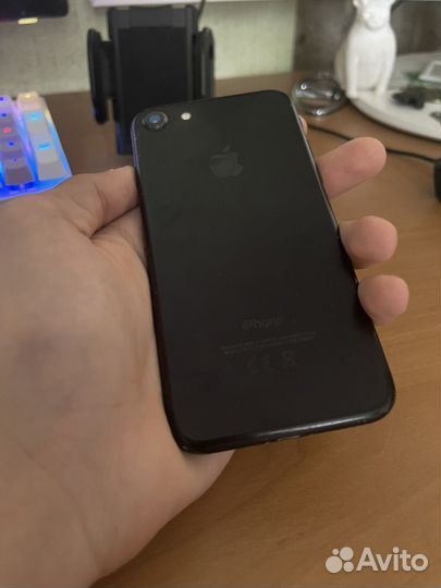 iPhone 7, 32 ГБ