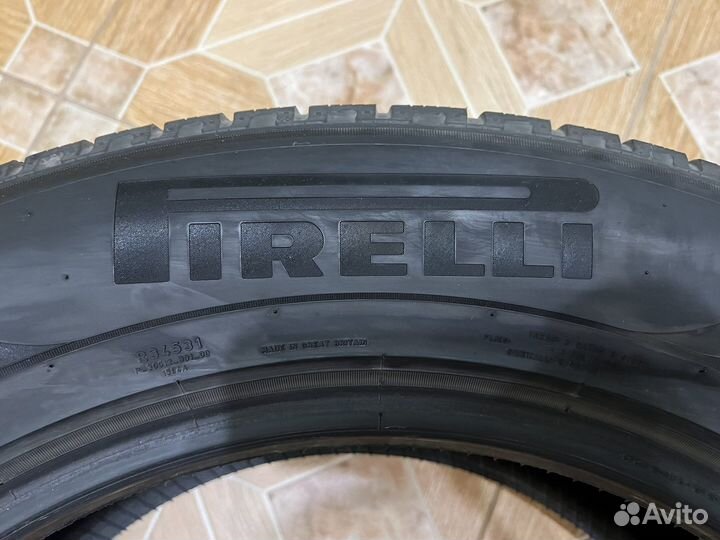 Pirelli Scorpion Winter 255/60 R20 113V