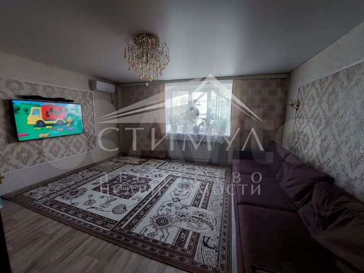2-к. квартира, 56 м², 1/6 эт.