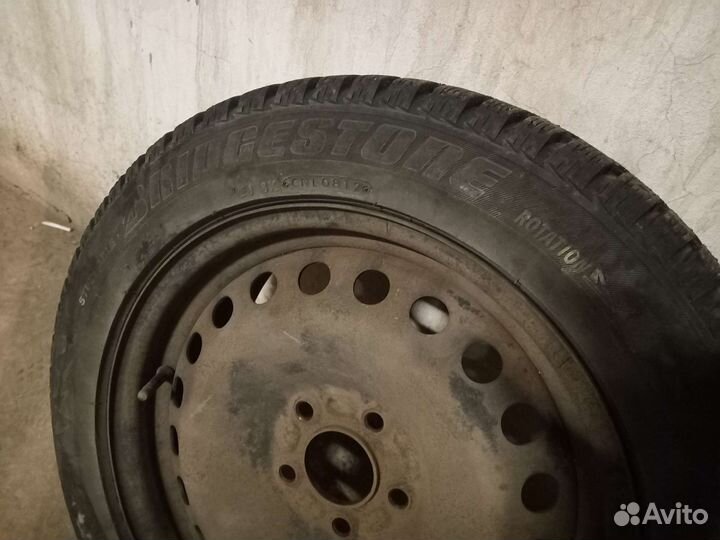 Bridgestone Ice Cruiser 7000 205/55 R16