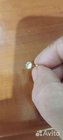 Золотые серьги(гвоздики)