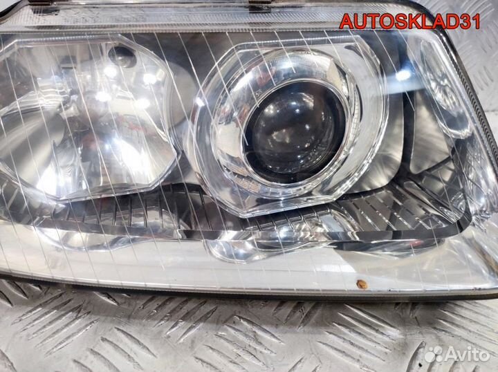 Фара правая Ксенон Audi A3 8L 15389600 Рестайлинг