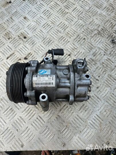 Компрессор кондиционера WV pilo 5 1.6 cfna
