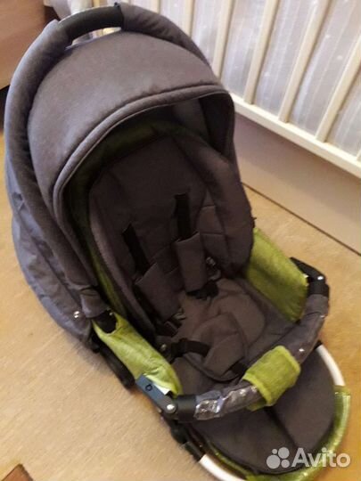 Прогулочная коляска 2 в 1