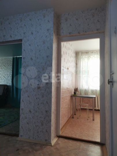 2-к. квартира, 48 м², 1/3 эт.
