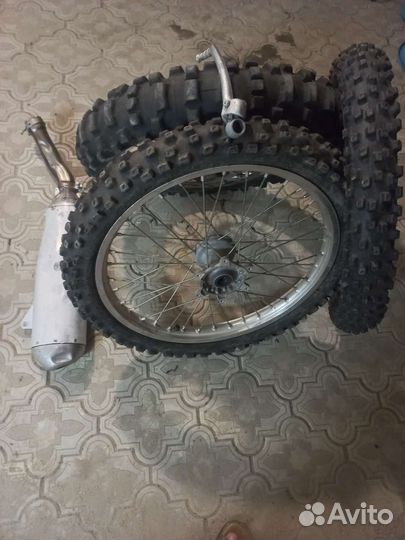 Колеса в сборе Yamaha yz250f 2014год колеса