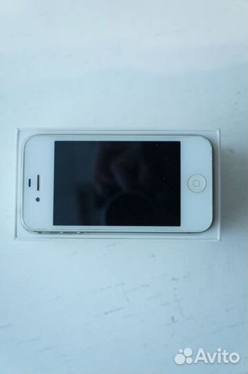 iPhone 4S, 8 ГБ