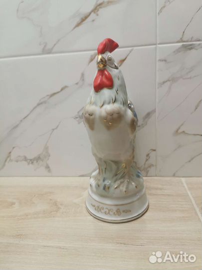 Фарфоровая статуэтка петушок