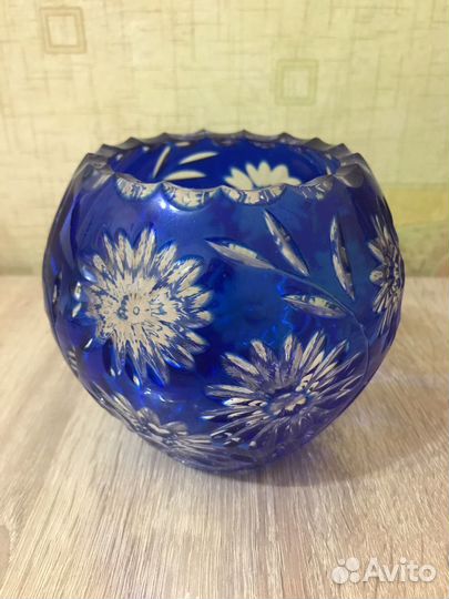 Ваза хрустальная