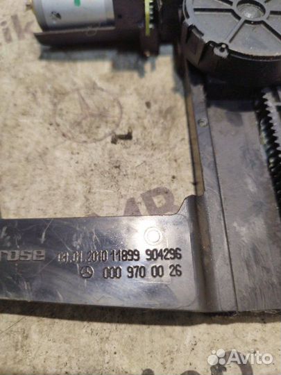 Механизм подголовника Mercedes Ml W164