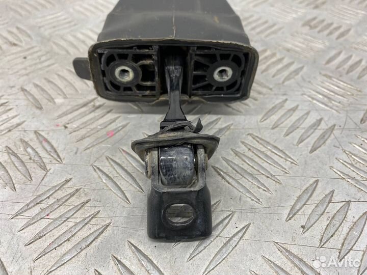 Б/У ограничитель двери передний правый Volkswagen