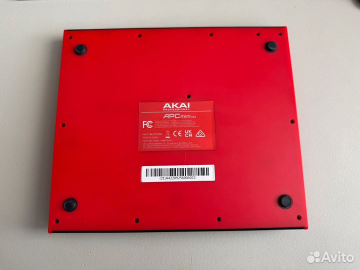Akai Apc mini mk2миди контроллер