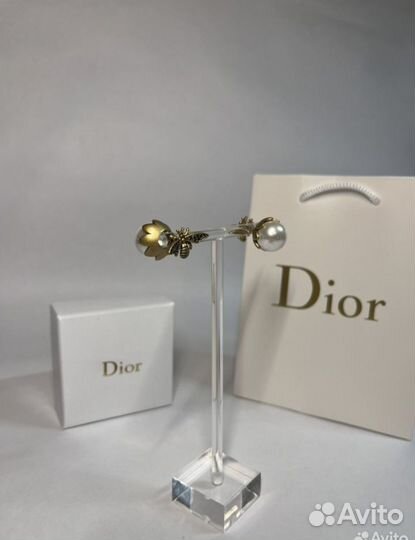 Серьги пусеты dior