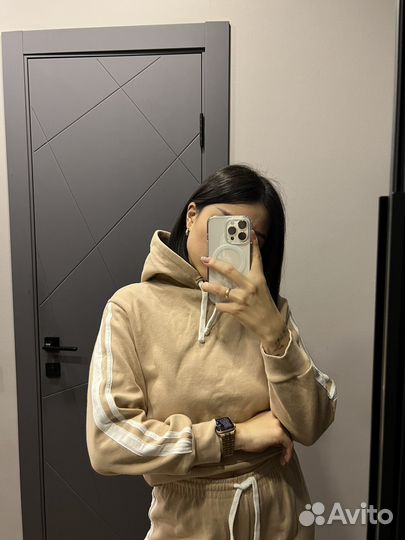 Спортивный костюм женский