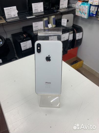 iPhone Xs, 64 ГБ