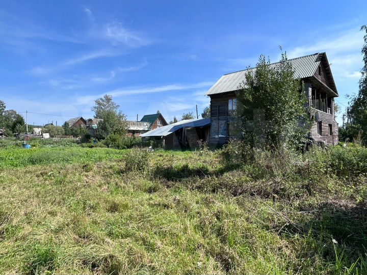 Дом 228 м² на участке 20 сот.