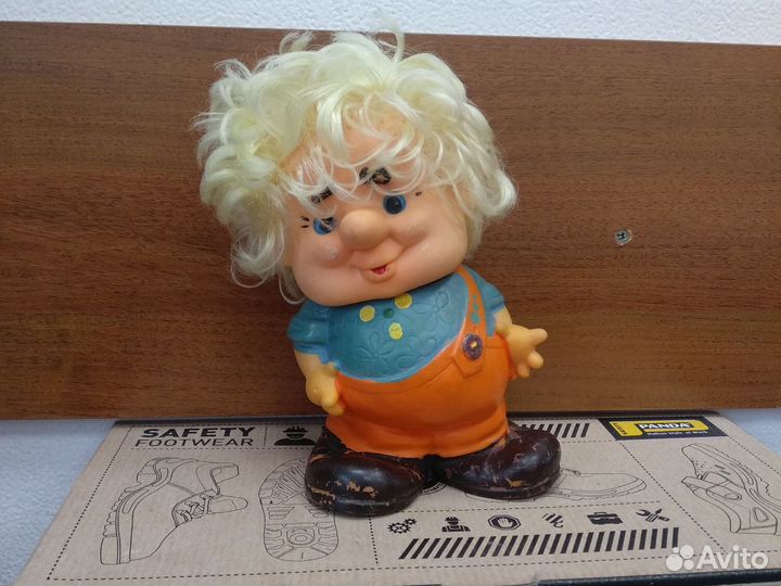 Игрушка резиновая Карлсон 19 см