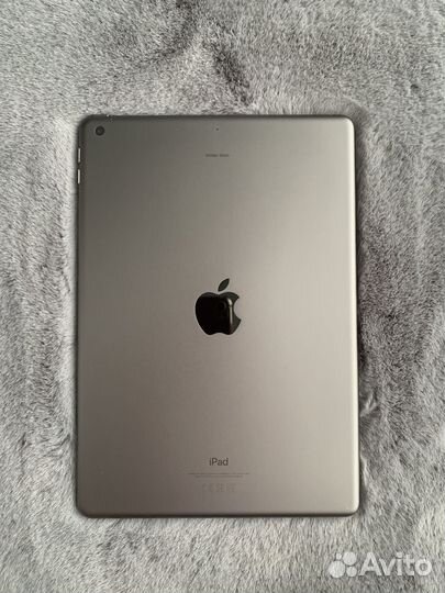 iPad 7 32gb на запчасти