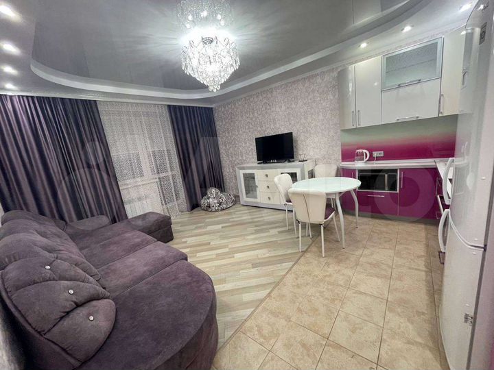 2-к. квартира, 55 м², 8/12 эт.