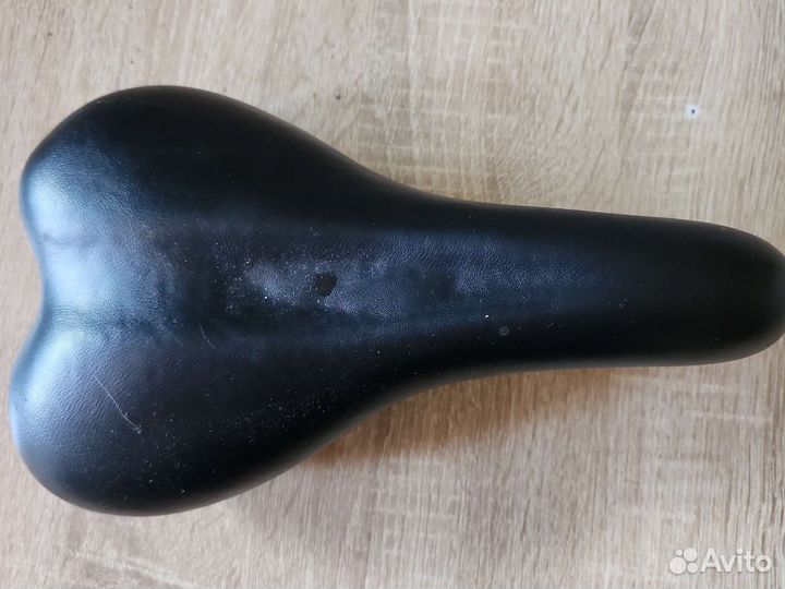 Седло для велосипеда кожаное