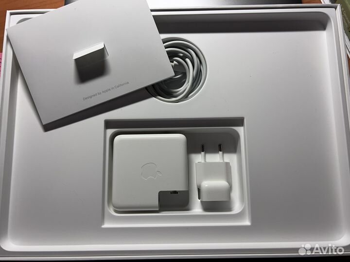 Apple MacBook Pro 13 A1708