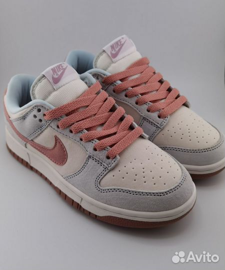 Женские кроссовки Nike Dunk low retro prm