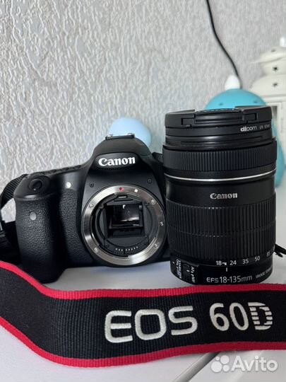 Зеркальный фотоаппарат Canon 60 D