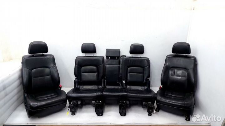 Сиденья комплект Toyota Land Cruiser 200 1VD-FTV