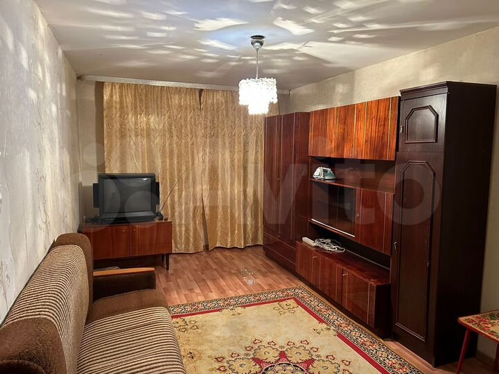 2-к. квартира, 47 м², 3/5 эт.