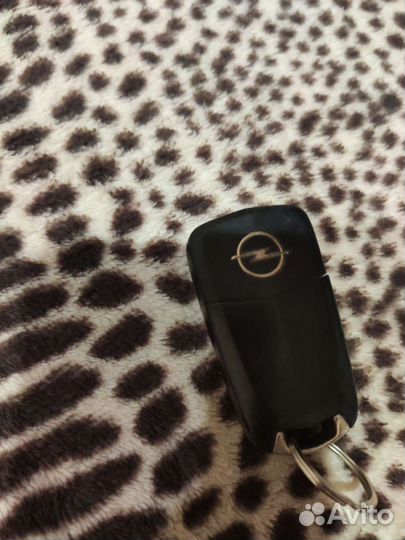 Оригинальный ключ opel