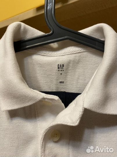 Рубашка Mango, H&M, поло Gap, брюки M&S