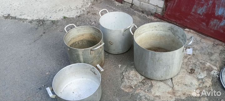 Алюминиевая кастрюля