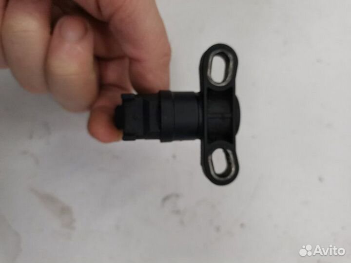 Датчик положения коленвала Ford Focus 2 Рестайлинг