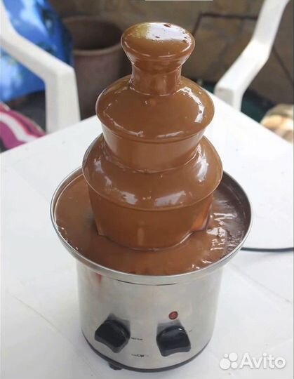 Аренда шоколадного фонтана / фонтана для фондю
