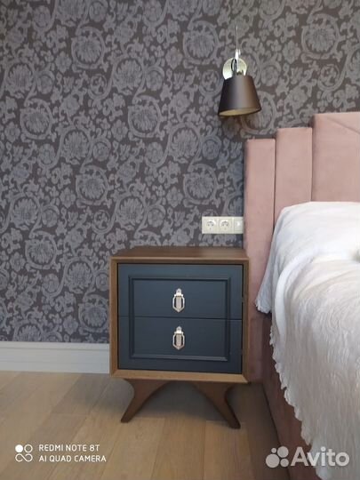 Тумба прикроватная